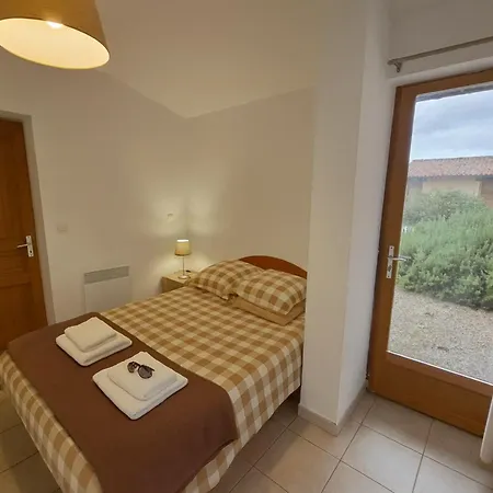 Mini Dans Calme Wifi Piscine A Pied 别墅